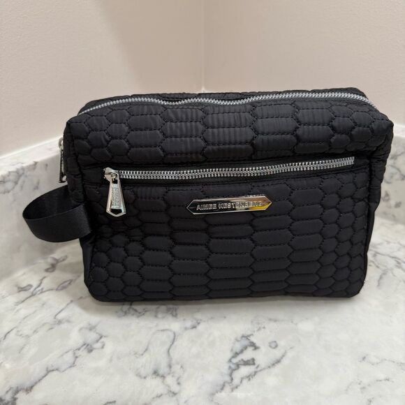 Aimee Kestenberg Black Quilted zip Bag - Picture 1 of 7